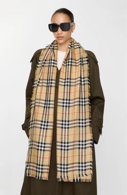 Burberry, London