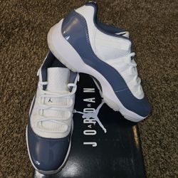 AIR JORDAN 11 RETRO LOW