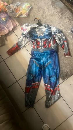 Costume