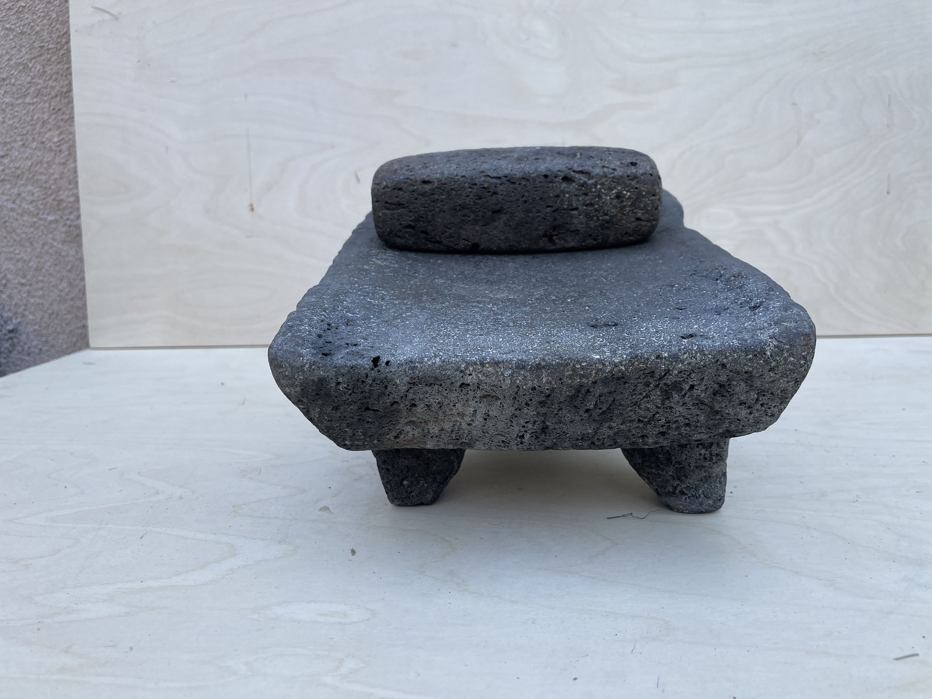 Metate / Molcajete - Antique Vintage Grinder - Rustic