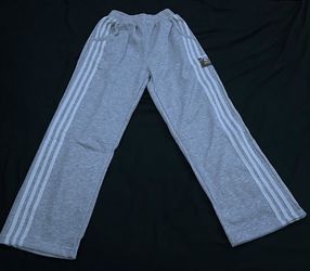GV gallery sweatpants