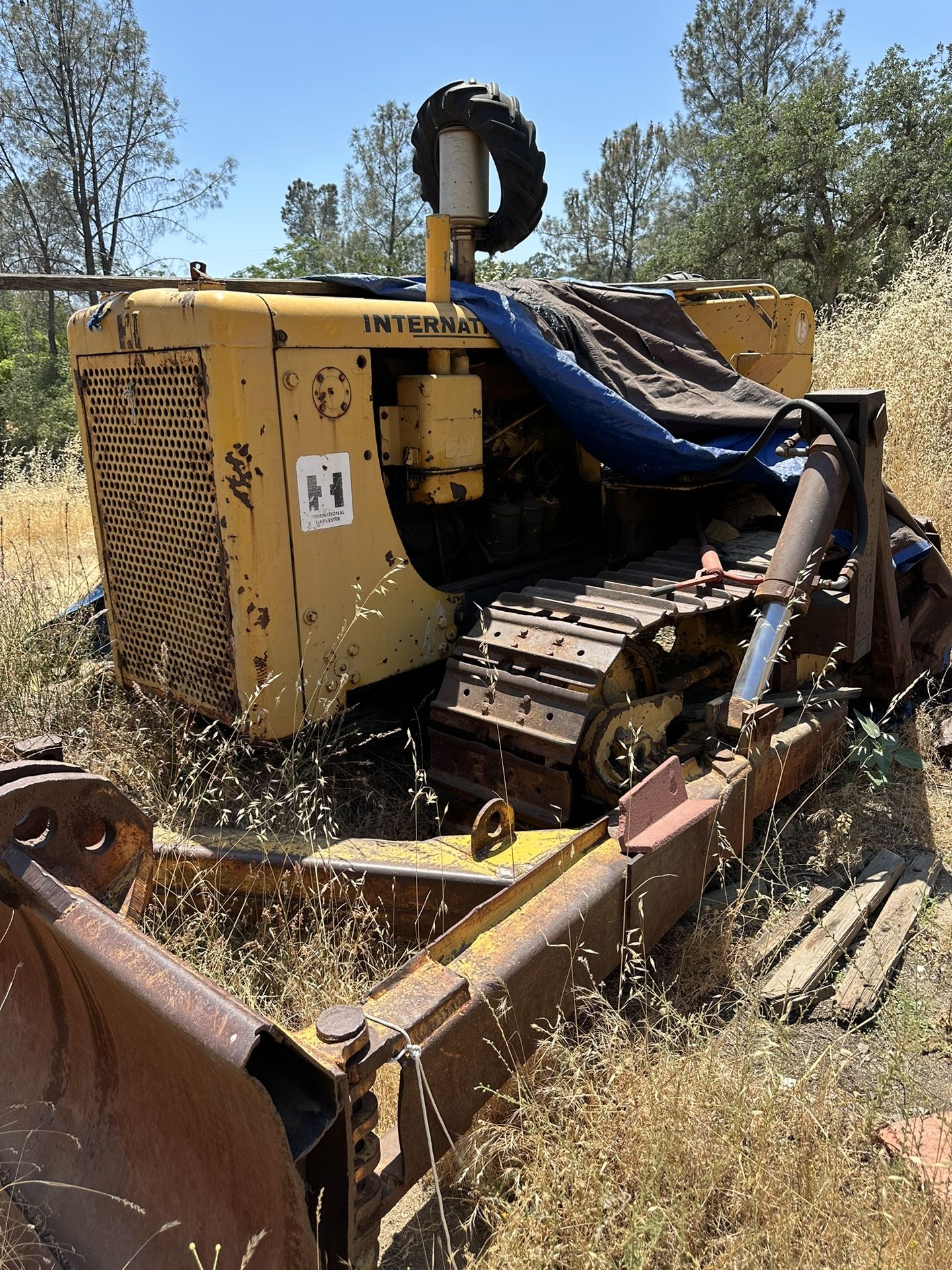 International TD15 Dozer