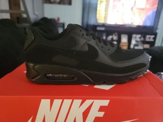 Size 9 men or 10.5 women Nike Air Max 90 Triple Black Sneaker