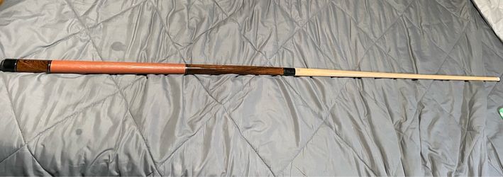 Pool cue
