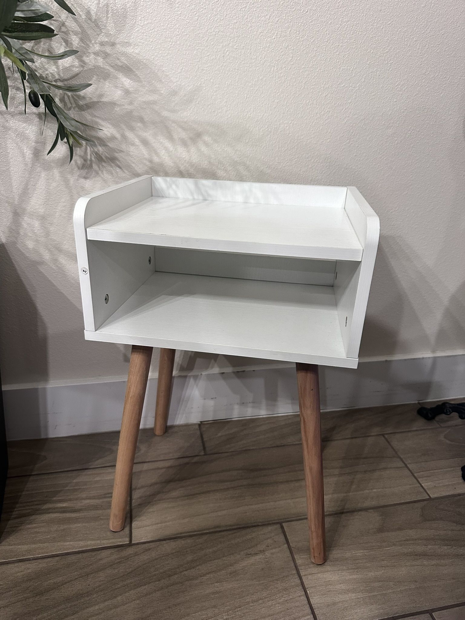 Modern Nightstand/Side Table