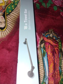 18in Towel Bar
