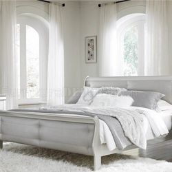 Silver Queens Size Bed Bed