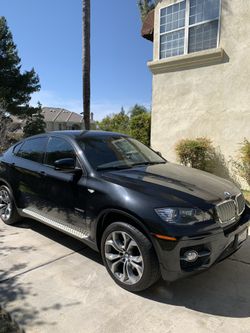 2012 BMW X6 - top of the line V8 - 70k miles