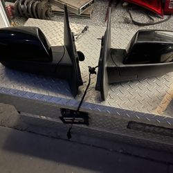 2017 Chevy Silverado Mirrors $250