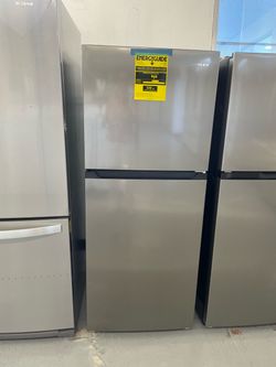 New Crosley 24” 10.1 Cu Ft Top Mount Refrigerator Freezer-Stainless Steel-Compact