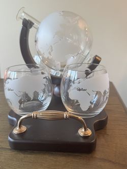 Etched Globe Whiskey Decanter Set w/ Ship & Glasses