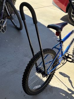 Bike trainer handle