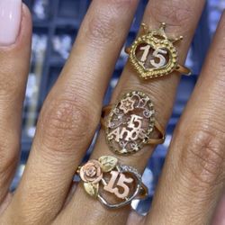 14k Yellow Gold Quinceñera Rings