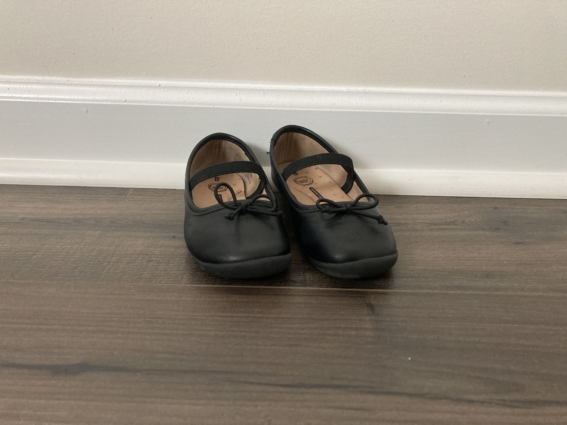 Toddler size 8 Wonder Nation black ballet flats