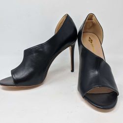 Jolimall Black Side Cut-Out Heels — 4" Heel, Women’s Size 8, Used


---

📝 Description

Step out in style with these Jolimall black side cut-out heel