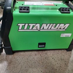Titanium Lime Green Welder In Good Condition
