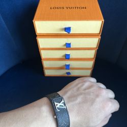 LV Slim Bracelet 