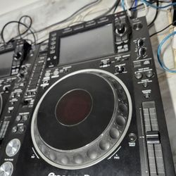 Pioneer CDJ2000NXS2