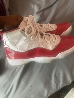 Cherry 11’s Sz 9.5 