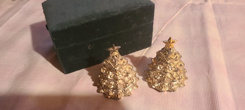 Silver Treasures By Godinger Salt & Pepper Shakers