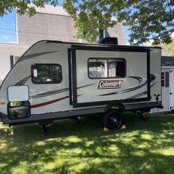 2020 Coleman 1605FB Lite 21’ Camper