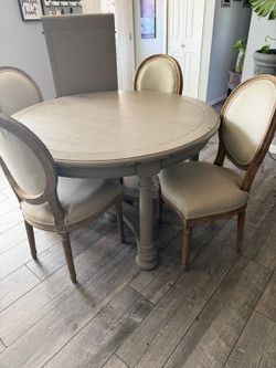 Dinning table