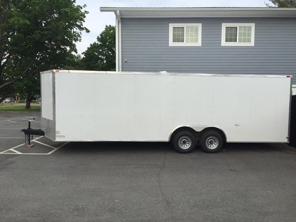 2020 SGC Enclosed cargo 24’x8.5 2 axel trailer will trade