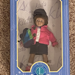 Mini Elizabeth Collectors Lane Doll