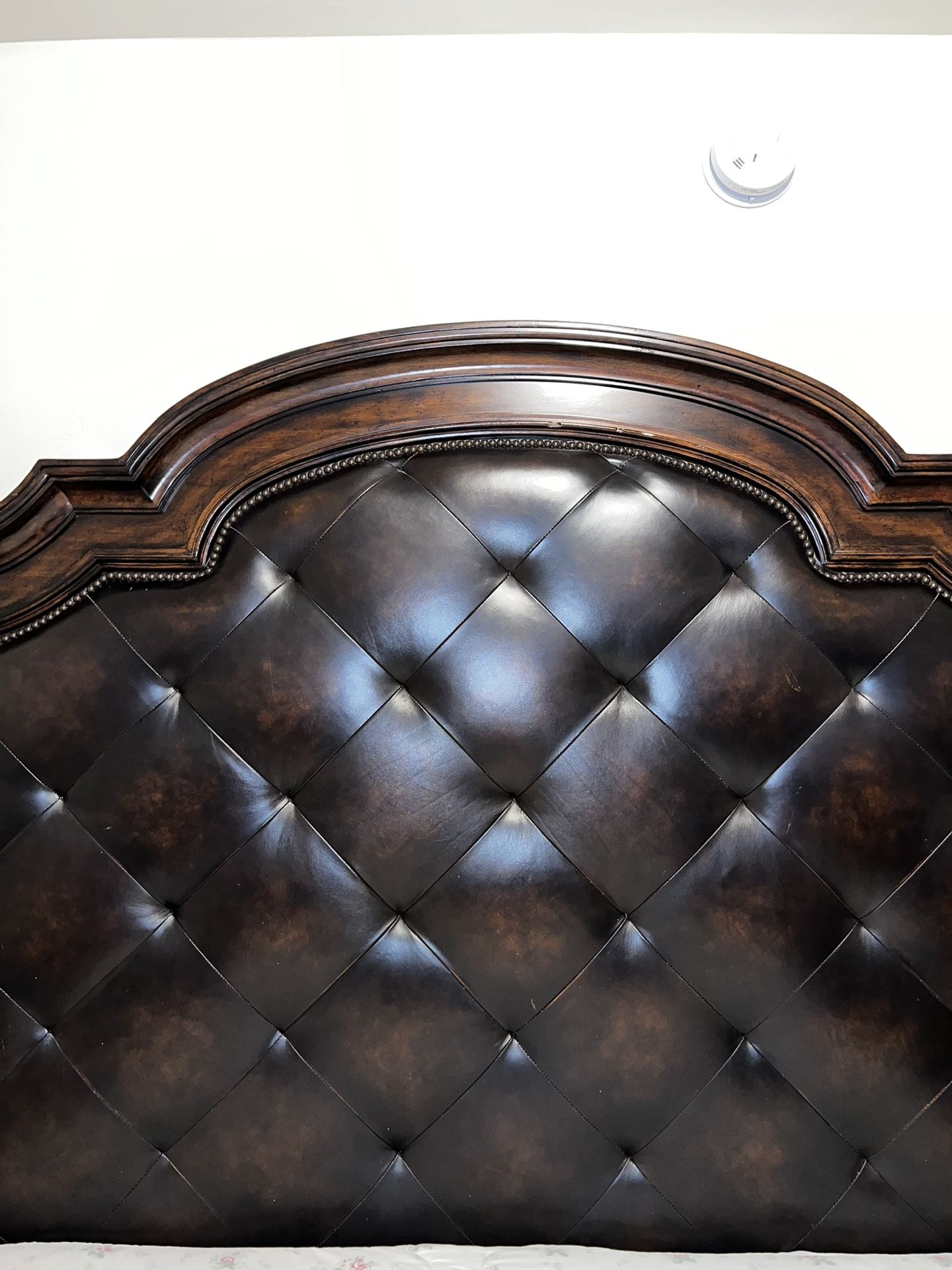 Bernhardt Bed Frame With Footboard Bench