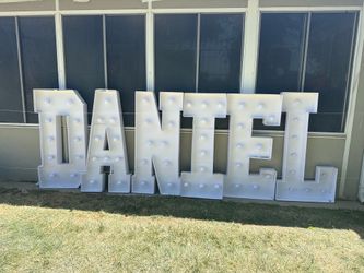 Letter marquees