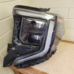 2022 2023 2024 Gmc Sierra Headlight 2 Broken Tabs Part