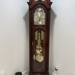 Grandfather clock - Excellent Condition 