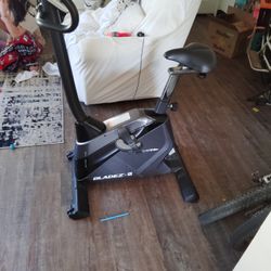 Bladez Exercise Bike. Model (200u)