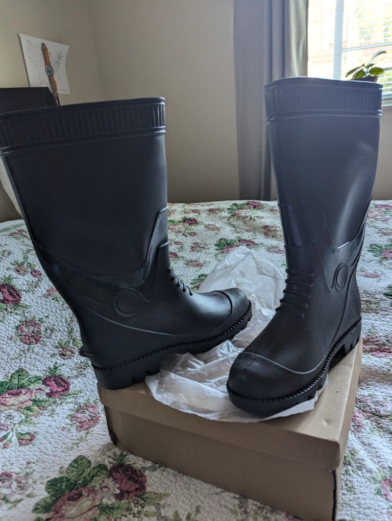 New Rubber Boots