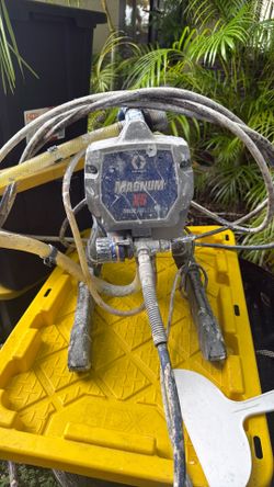 Graco Magnum X5 airless paint sprayer