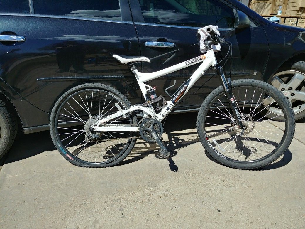 Commencal Combi S