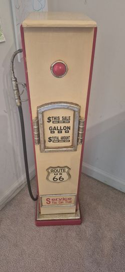 Route 66 Vintage Gas Pump Replica Decor