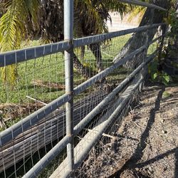 Horse Corral Panels-24’ X 5’ With Livestock Wire Attached