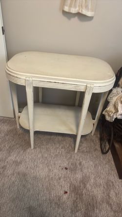 Vintage White Wood Oval Side Table