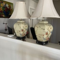 Pair of  Vintage Chinoiserie Lamp 