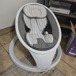 Munchkin Swing With Bt