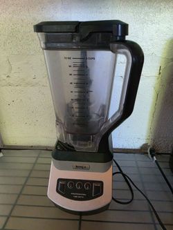 Ninja blender, 1000W with 72oz pitcher