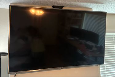 LG 75in TV