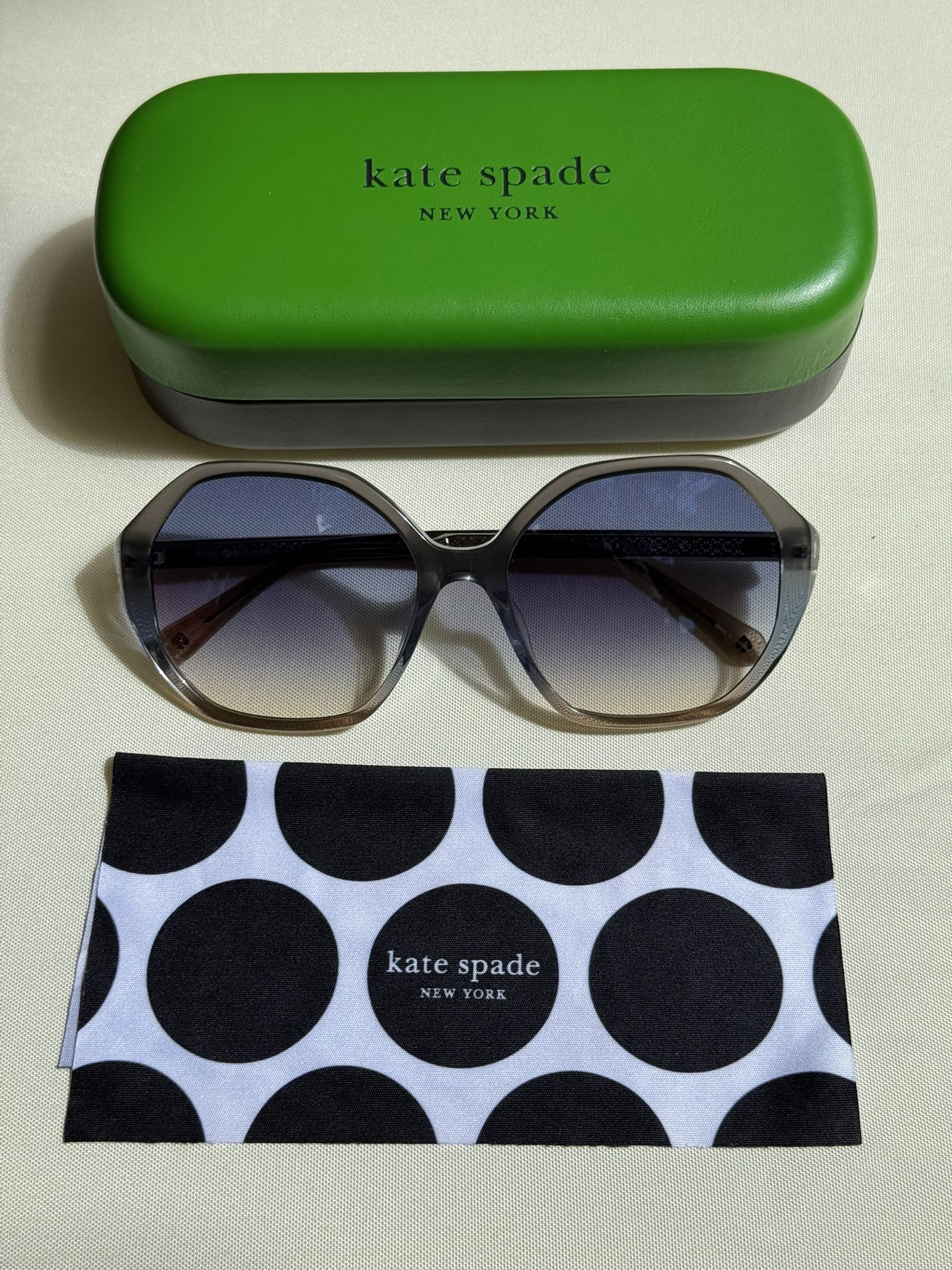 Kate Spade Sunglasses With Cloth And Case