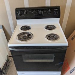 Whirlpool Electric Stove With Oven/ Hood Vent/light 