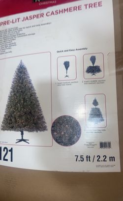 Christmas Tree 7.5ft