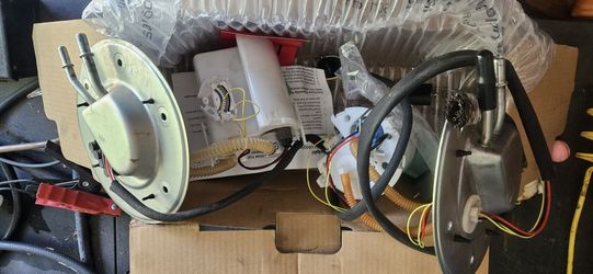 1998 Mustang 3.8 Fuel Pumps