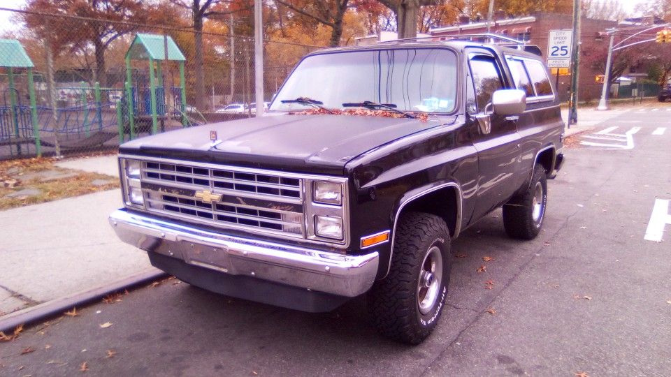 87 Chevy Blazer 2009 Kia Barrego