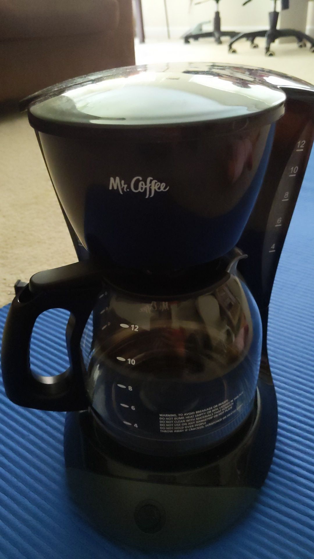 Mr. Coffee 12 cup Simple Brew Coffeemaker. Works perfectly as designed.