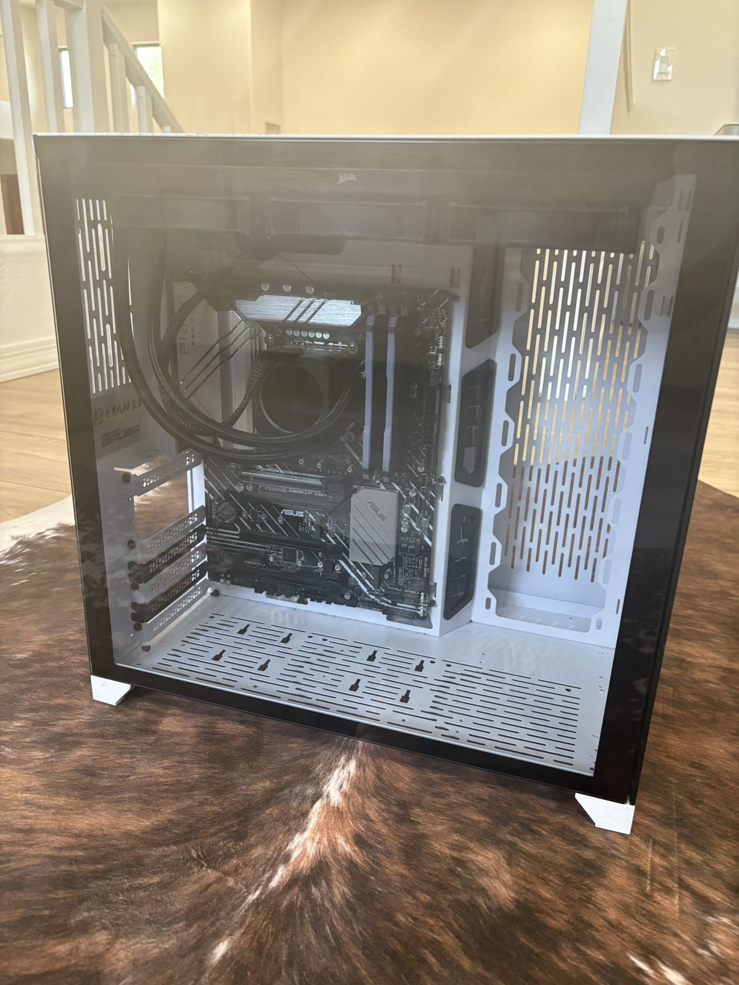 Lian Li PC-011 Dynamic + More Parts (if wanted)